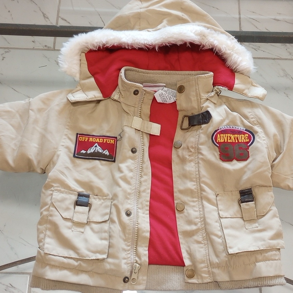CUTE LITTLE OUTDOOR WILDERNESS JACKET - SIZE 2T
